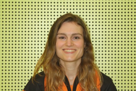 Portretfoto Esther Arends.