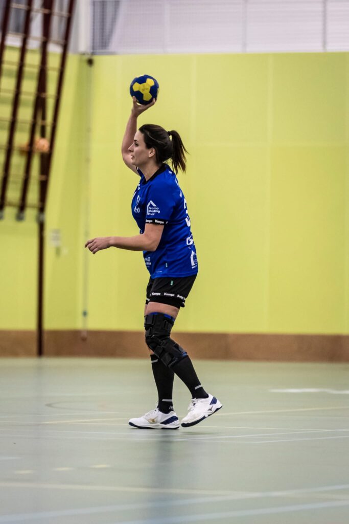 Anouk van Deventer van EHV Handbal.