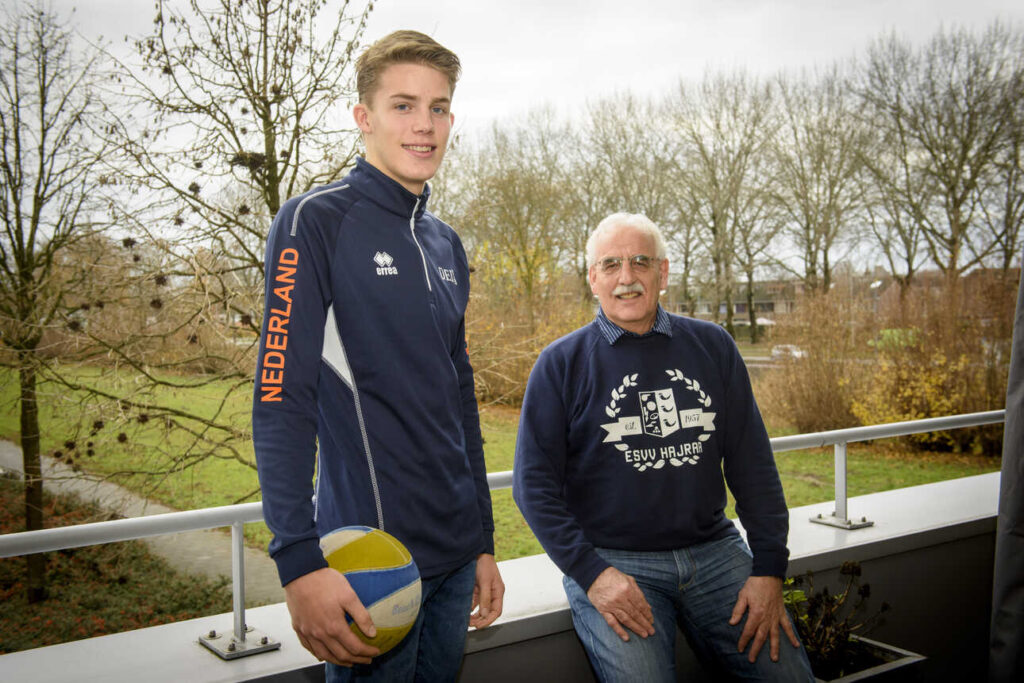 Henri van Schijndel met zijn kleinzoon Mees Sengers