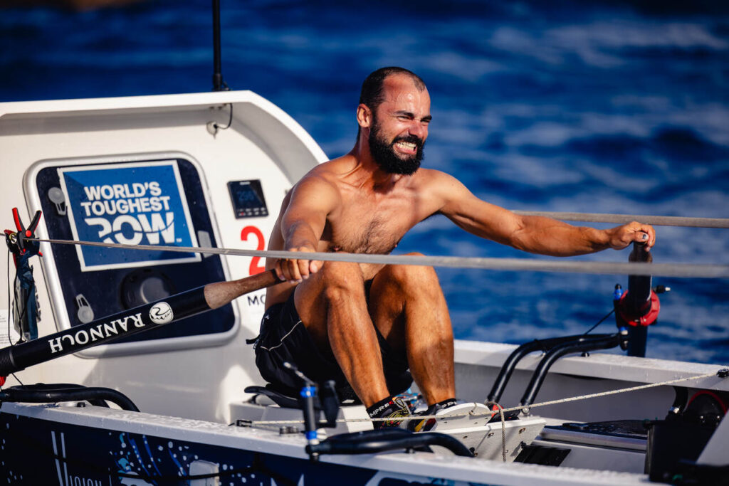 Thomas van Woensel op zijn boot tijdens World's Toughest Row 2026.