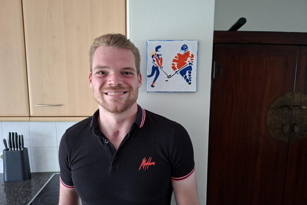 Jeroen Raats, ijshockeyer van Eindhoven Kemphanen in zijn keuken